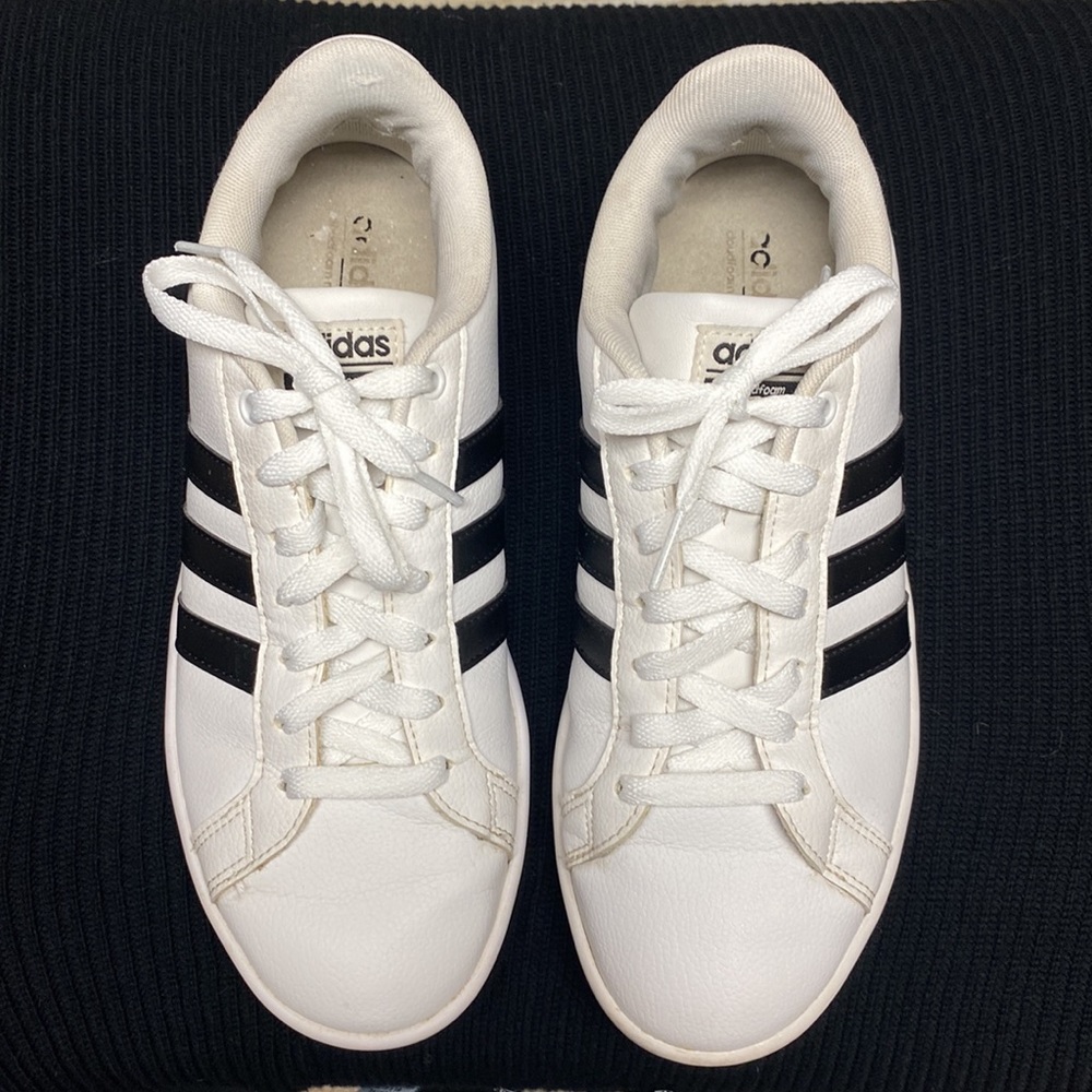 Adidas GRAND COURT Womens Sneaker Size 7.5